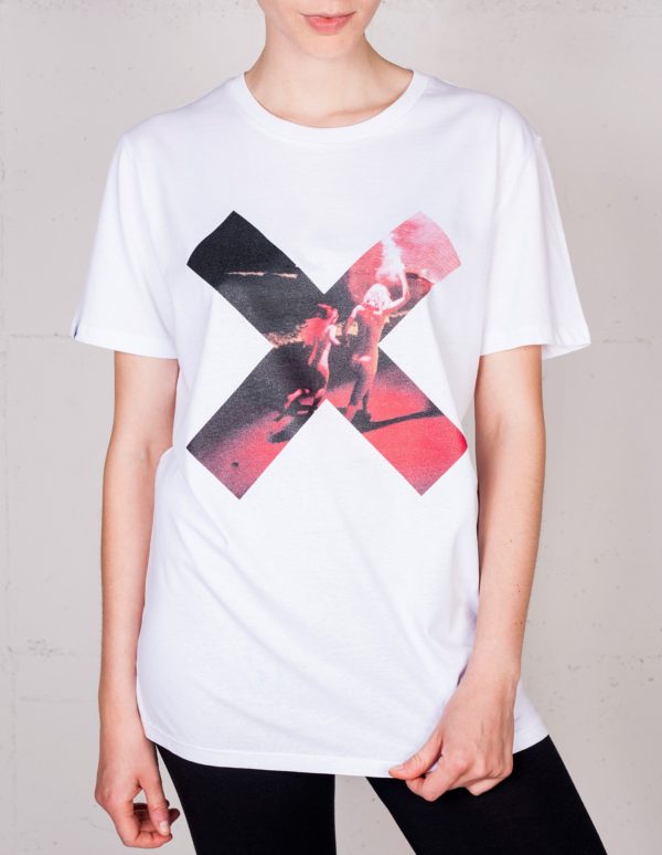 X Moments t-shirt by Simon Lohmeyers, front view